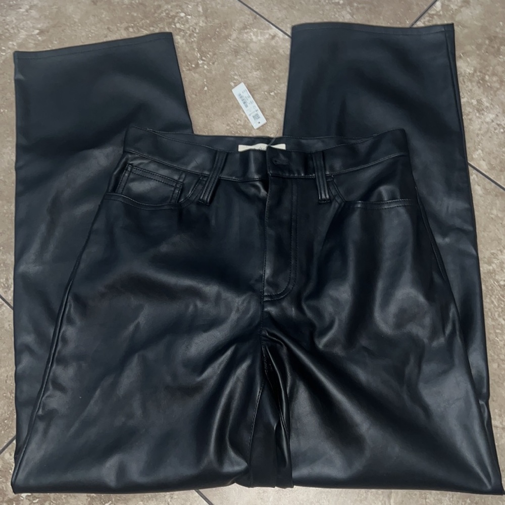 Madewell The Perfect Vintage Wide-Leg Pant: Faux Leather Edition - Picture 4 of 5